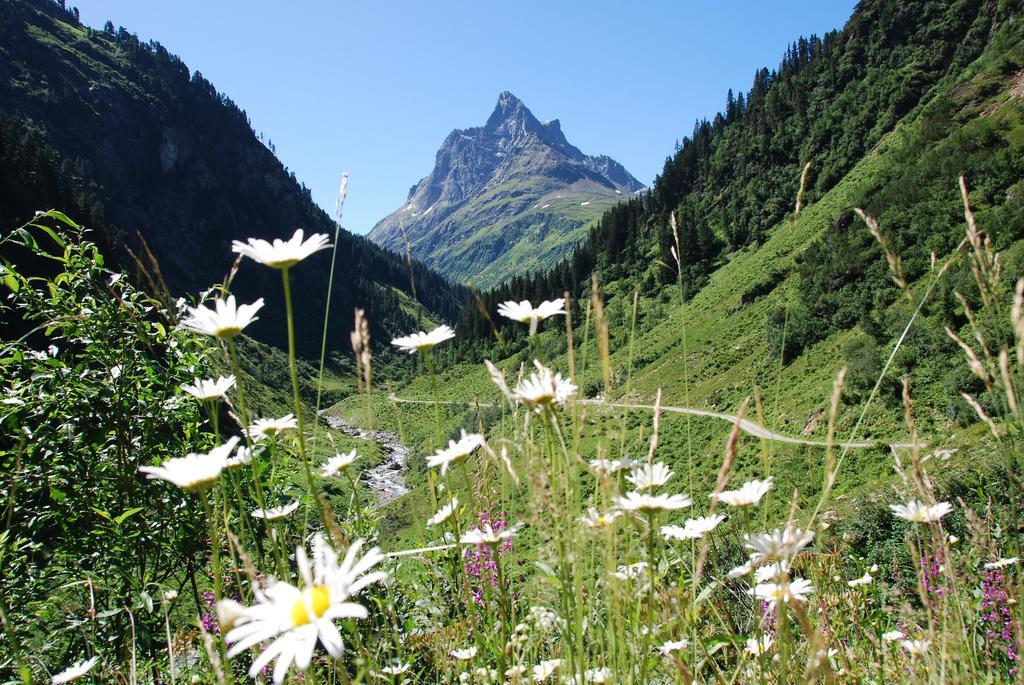 Ferienwohnung Haus Aperies Pettneu am Arlberg Exterior foto